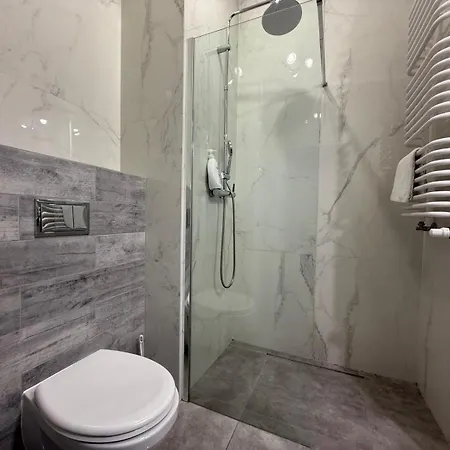 Апартаменты Wola Tower Na Prymasa - Z Widokiem Na *